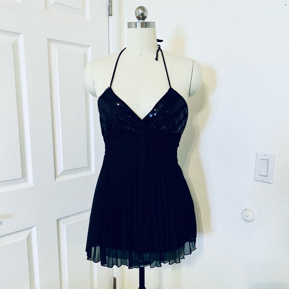 Rampage Sequined Halter top - Picture 2 of 7